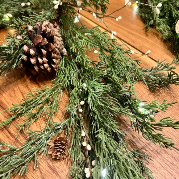 Viral Norfolk Pine Real Touch Garland 9ft by Aspen VHTF TIKTOK FAMOUS Pre Lit - Picture 7 of 16